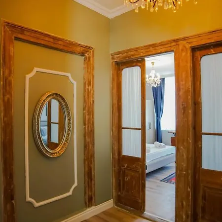 Hotel No 71 Butik 2*